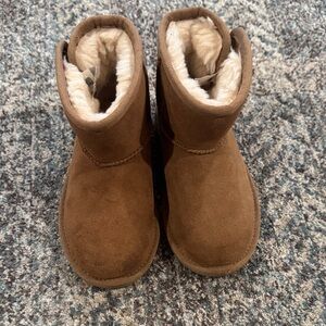 Ugg Chestnut Brown Suede Boots with Shearling Lining